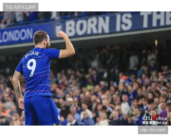 坎特如何以防守型中场身份实现英超两连冠与欧冠登顶？